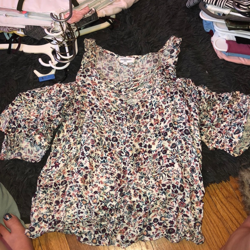 Floral shoulder cut off shirts